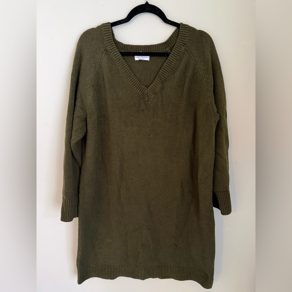 Old Navy Olive Green V-Neck Women's Sweater Dress